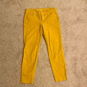 Old navy mustard pixie mid-rise pants size 2